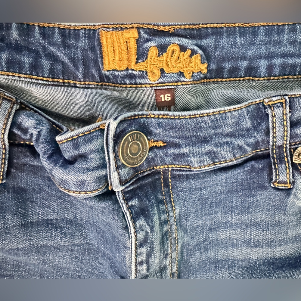 Kut from the Kloth Women’s Classic Denim Katy Boyfriend Jean Shorts size 16 - Picture 2 of 8
